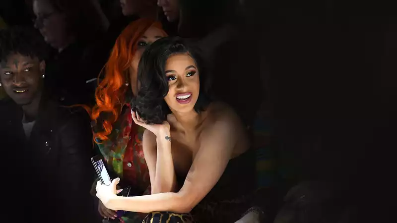 Cardi B Unveils DIY Mask for Natural Hair