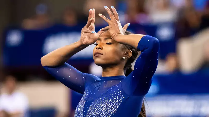 This gymnast Beyonce inspired routine is my weekend energy!