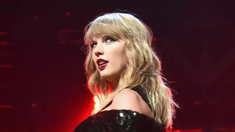 What do you actually learn in a Taylor Swift course at Harvard University?