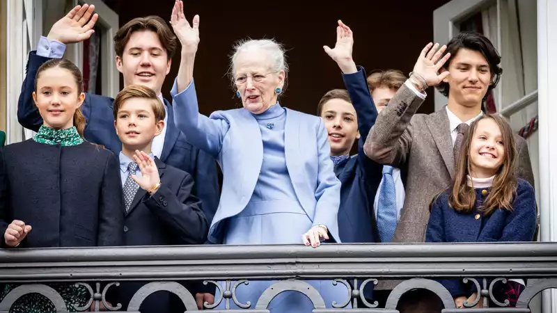 If you missed "The Crown": ...... A new royal show is coming soon, this time about the Danish royal family!