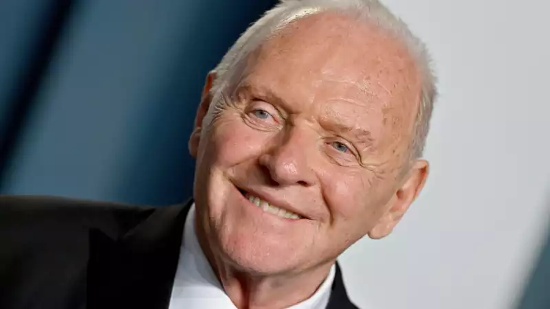 Anthony Hopkins on Making Serotonin-Filled TikToks: 'I Try Not to Act My Age'