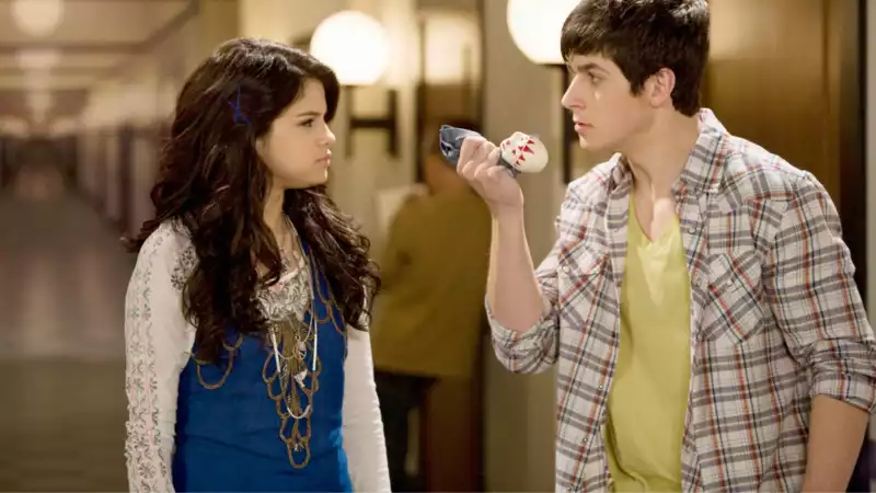 Selena Gomez and David Henley Officially Announce Filming of "The Wizard of Waverly Place" Revival